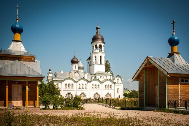 Савво-Крыпецкий монастырь. Спасо-Елеазаровский монастырь (весна, лето)